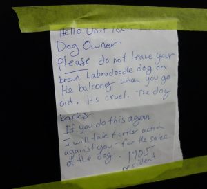 note left on door of barking dog owner